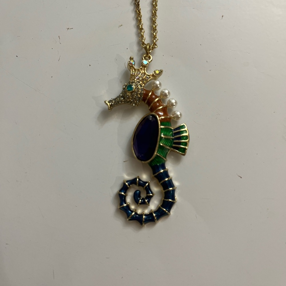 Enchanting Ocean Seahorse Necklace with Pearl Crown